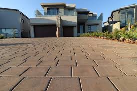 Best Driveway Pressure Washing  in Bromley, KY